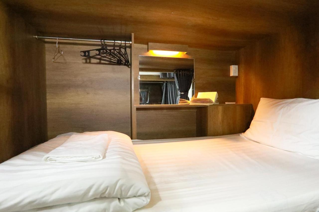 Bui Vien Street Hostel โฮจิมินห์ซิตี้ ภายนอก รูปภาพ