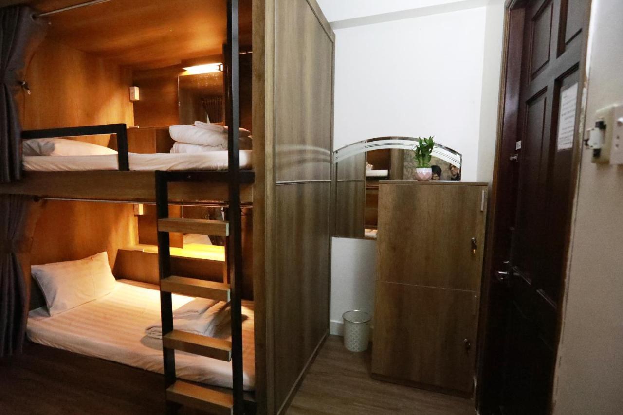 Bui Vien Street Hostel โฮจิมินห์ซิตี้ ภายนอก รูปภาพ