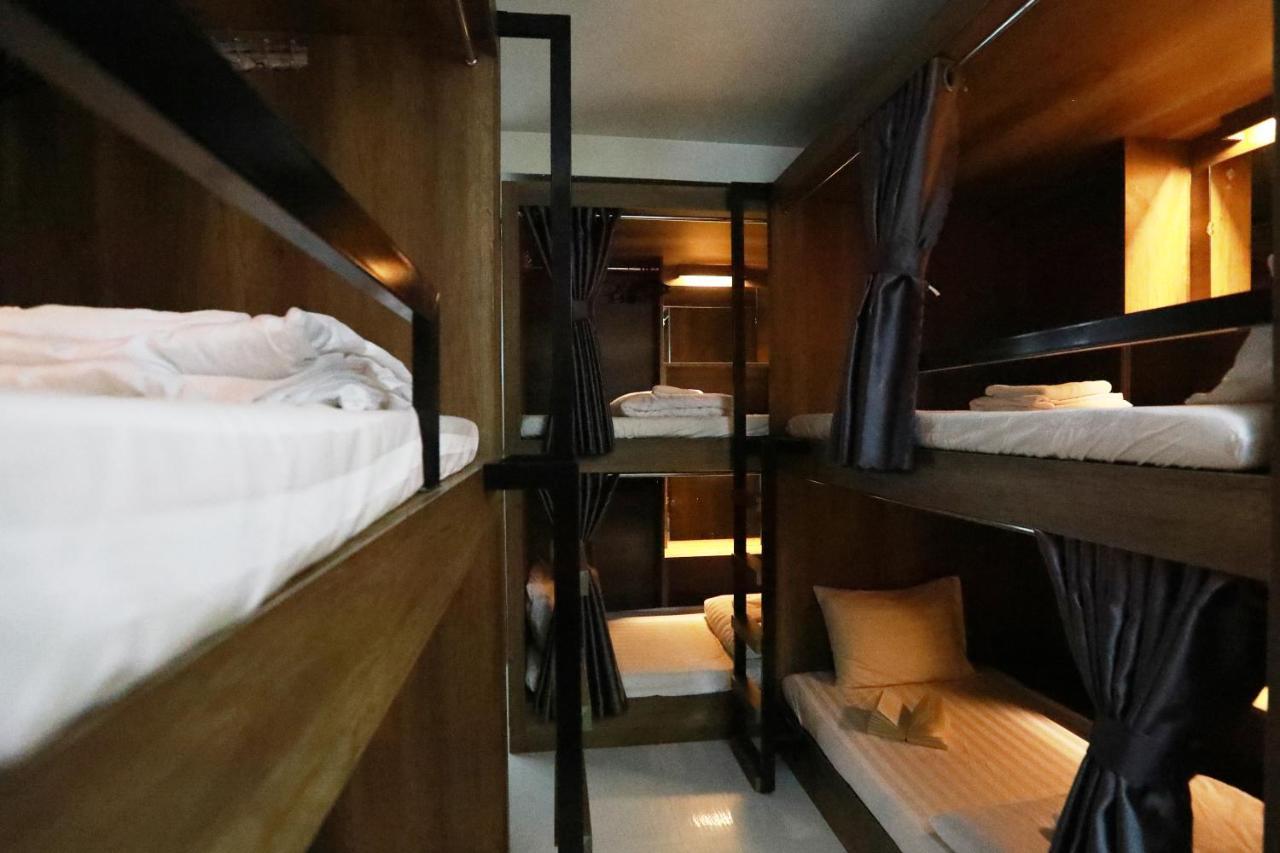 Bui Vien Street Hostel โฮจิมินห์ซิตี้ ภายนอก รูปภาพ