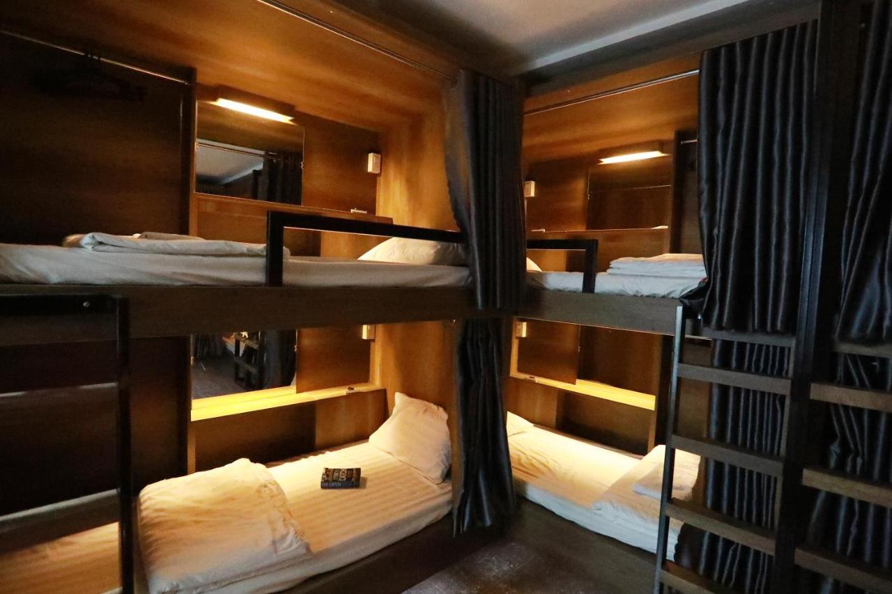 Bui Vien Street Hostel โฮจิมินห์ซิตี้ ภายนอก รูปภาพ