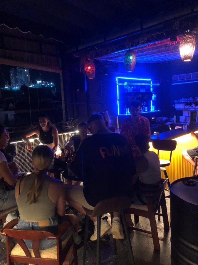 Bui Vien Street Hostel โฮจิมินห์ซิตี้ ภายนอก รูปภาพ